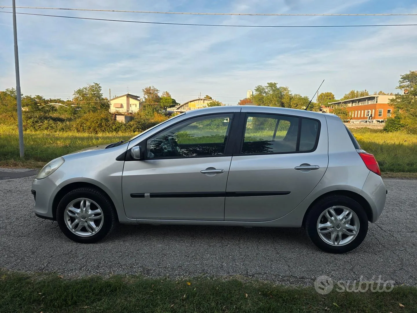 Renault Clio 2007 photo 3