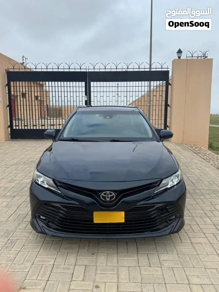 Toyota Camry 2018 photo 2