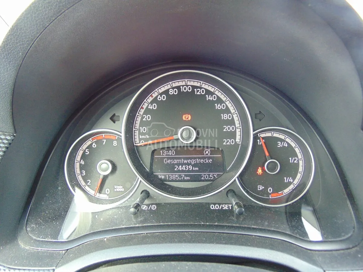 Volkswagen Up 2023 photo 4
