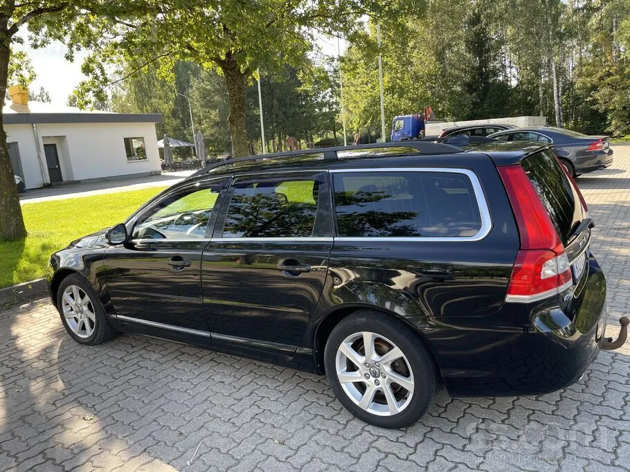 Volvo V70 2013 photo 5