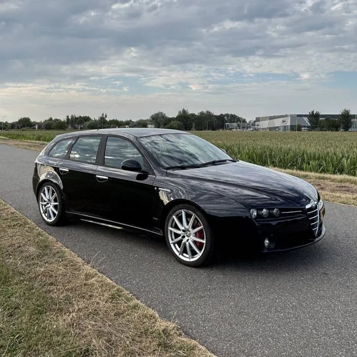 Alfa Romeo 159