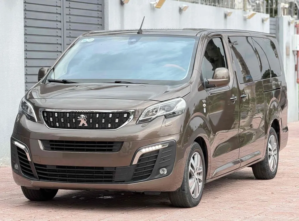 Peugeot Traveller