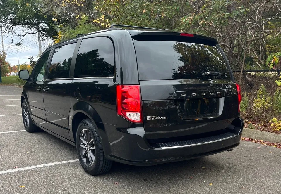 Dodge Grand Caravan 2017 photo 5