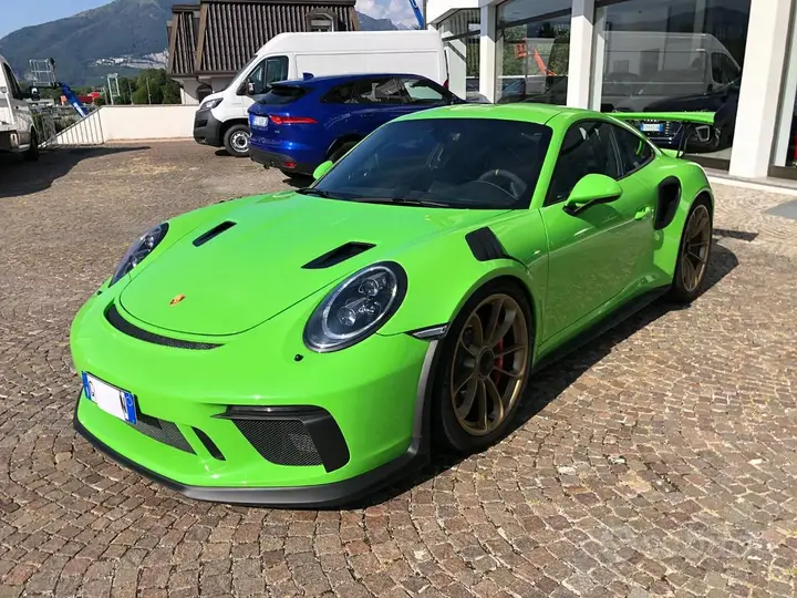 Porsche 911 2018 photo 2