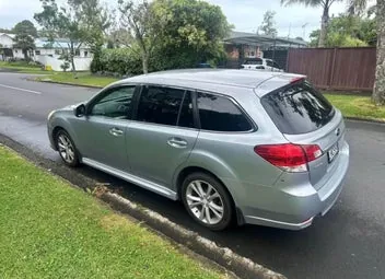 Subaru Legacy 2013 photo 3