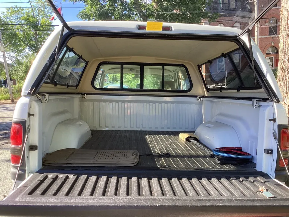 Dodge Ram 1500 1996 photo 4