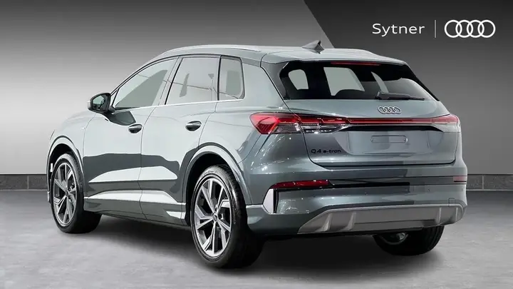 Audi Q4 E-Tron photo 3
