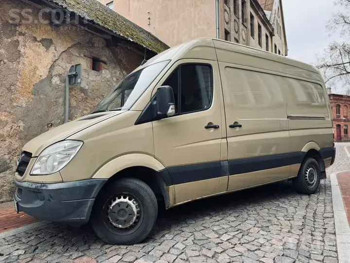Mercedes-Benz Sprinter 2011 photo 4
