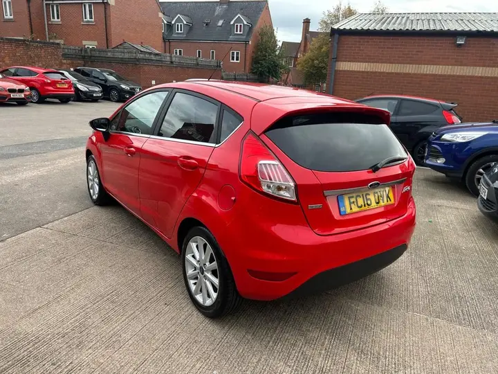 Ford Fiesta 2016 photo 5