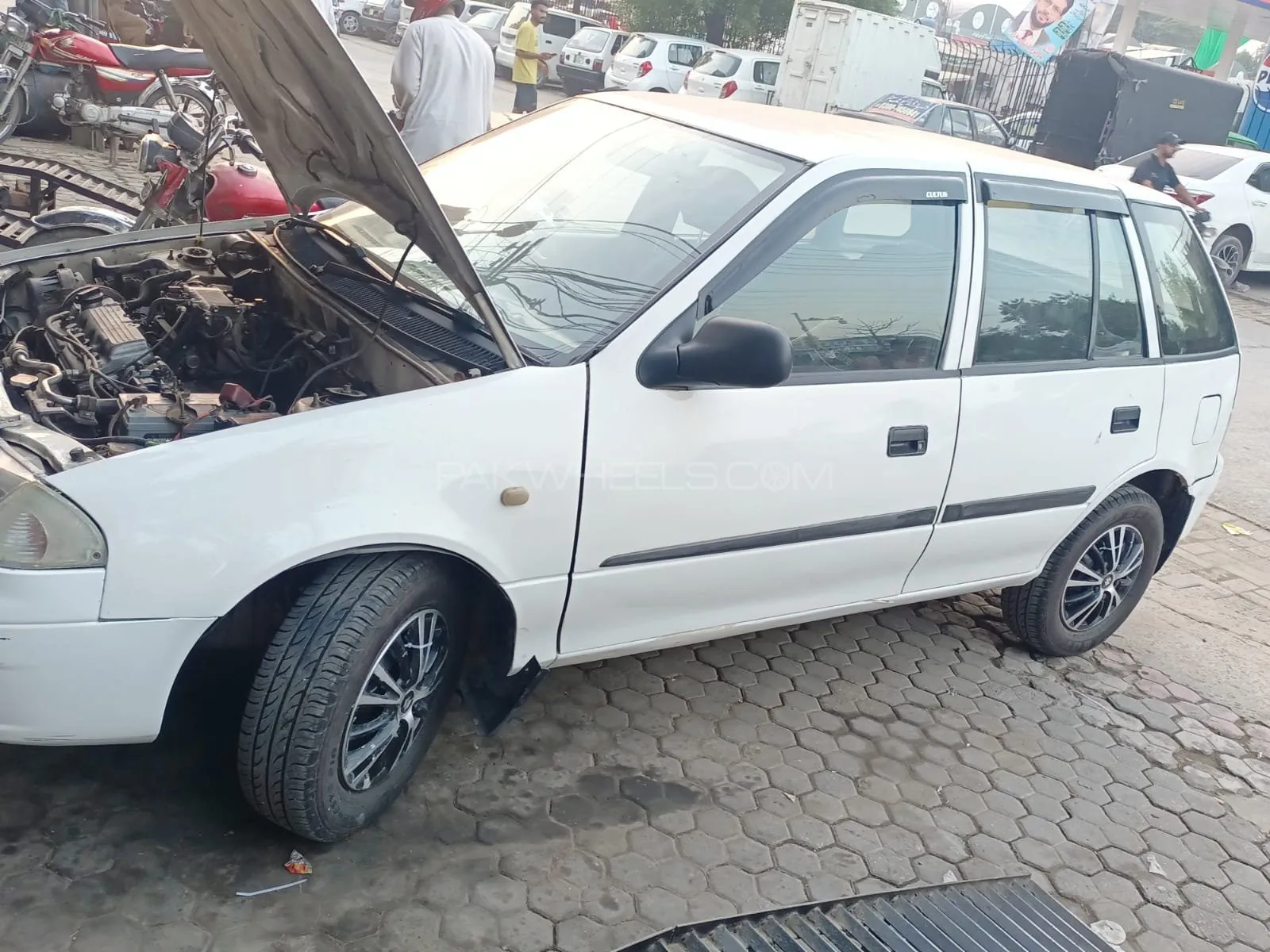 Suzuki Cultus