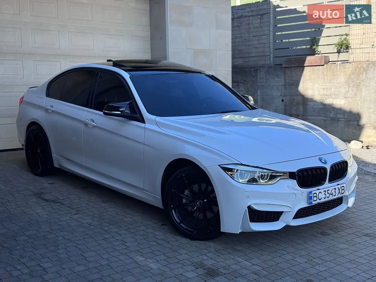 BMW 3 Series 2016 photo 5