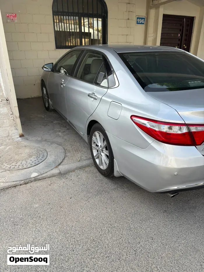 Toyota Camry 2017 photo 2