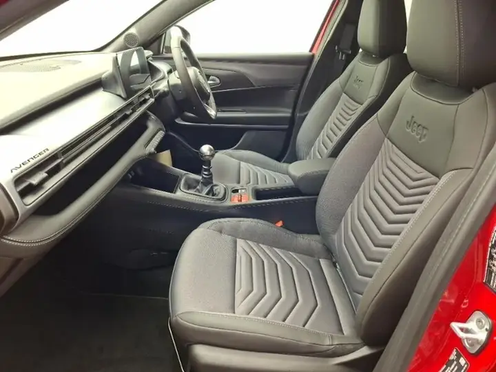Jeep Avenger 2026 photo 5