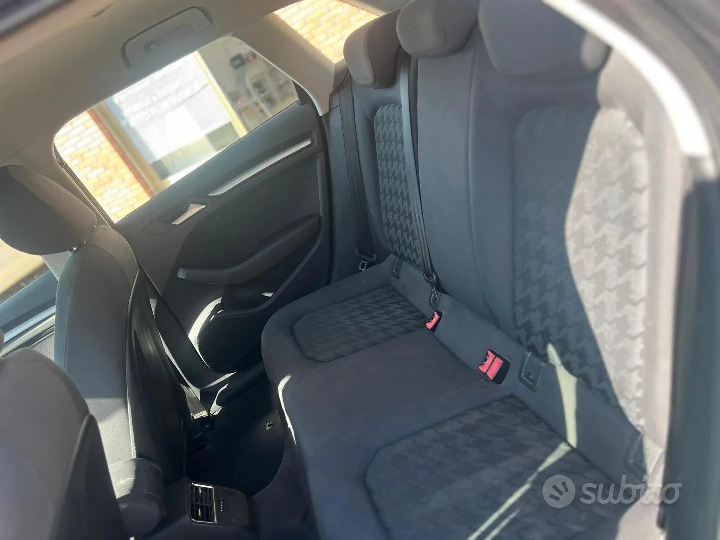 Audi A3 2016 photo 2