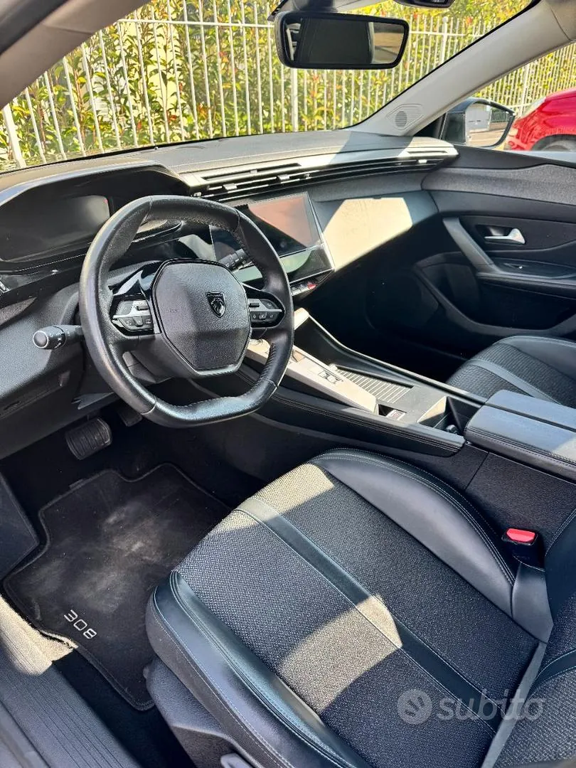 Peugeot 308 2023 photo 2