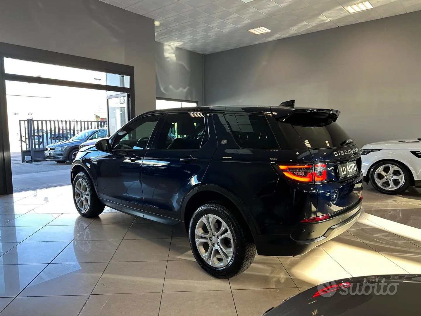 Land Rover Discovery Sport 2020 photo 5