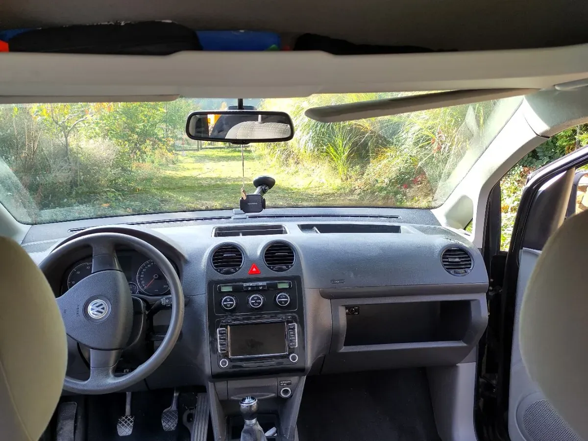 Volkswagen Caddy 2009 photo 2