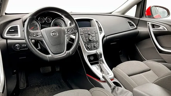 Opel Astra 2014 photo 4