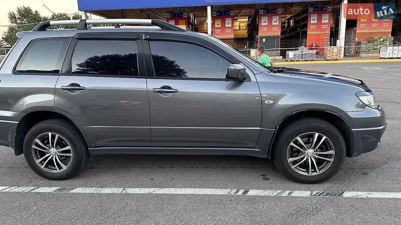 Mitsubishi Outlander 2007 photo 3