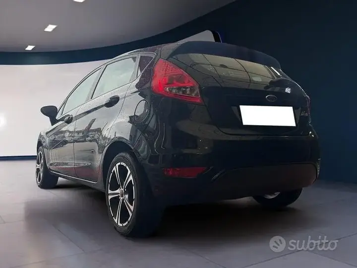 Ford Fiesta 2011 photo 5