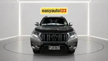 Toyota Land Cruiser 2022 photo 3