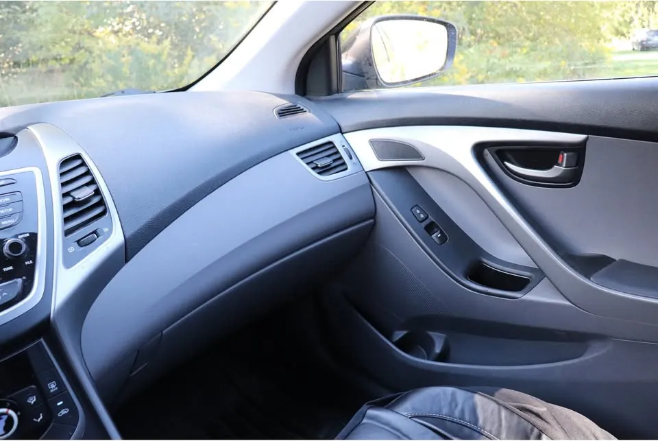 Hyundai Elantra 2014 photo 3