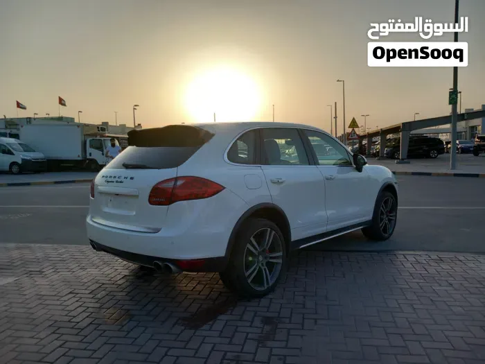 Porsche Cayenne 2011 photo 4