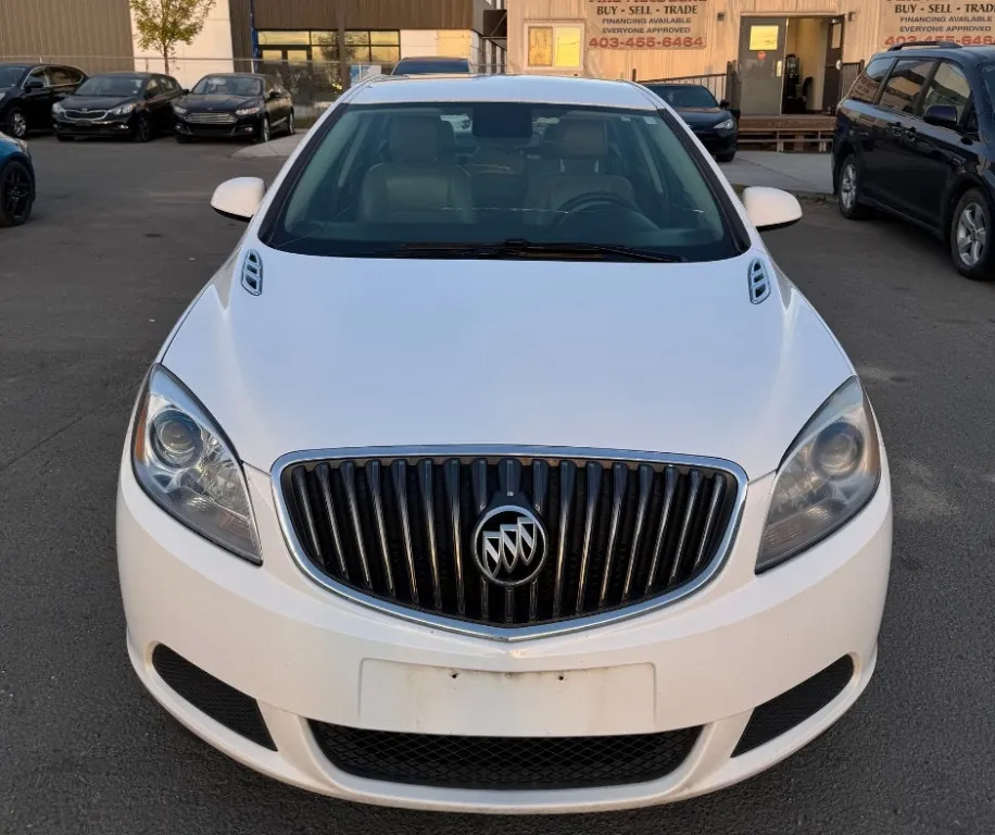 Buick Verano 2017 photo 2
