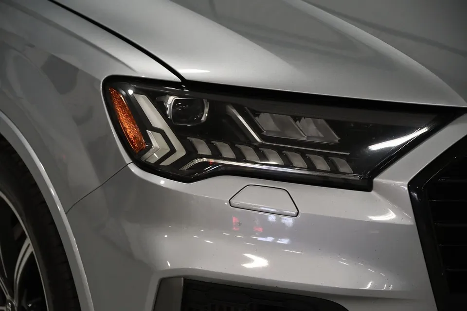 Audi Q7 2020 photo 2