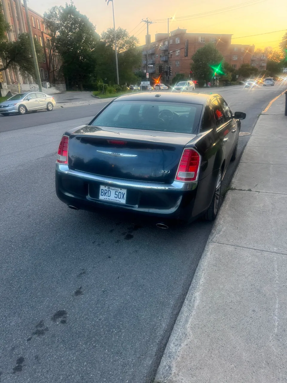 Chrysler 300 2011 photo 3
