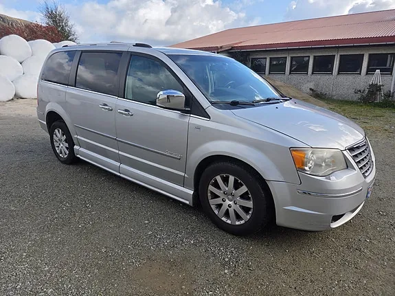 Chrysler Grand Voyager 2010 photo 3