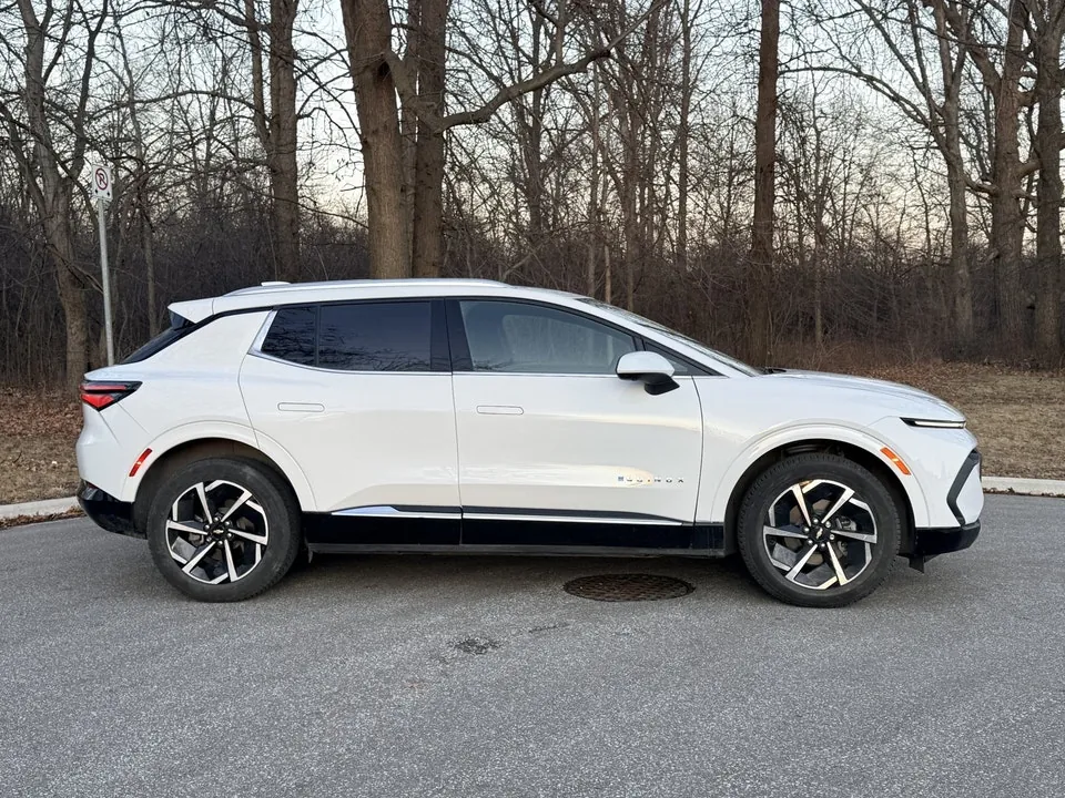 Chevrolet Equinox 2024 photo 3