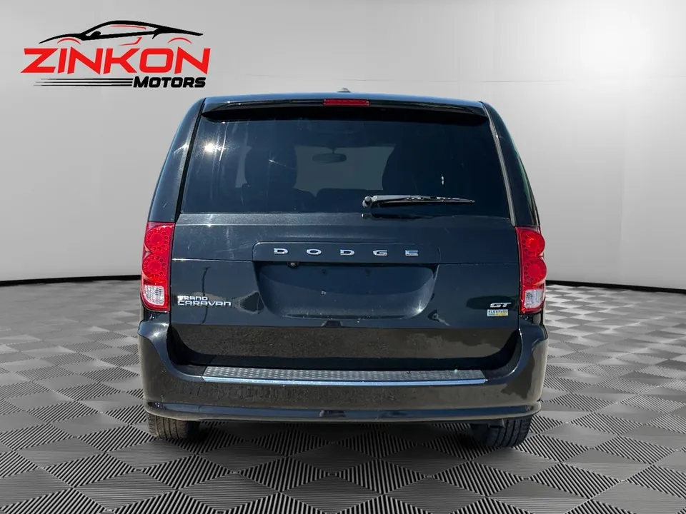 Dodge Grand Caravan 2018 photo 4