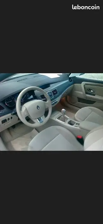 Renault Laguna 2008 photo 3