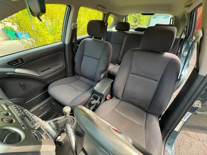 Pontiac Vibe 2006 photo 5