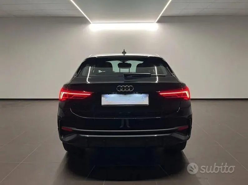 Audi Q3 2021 photo 4