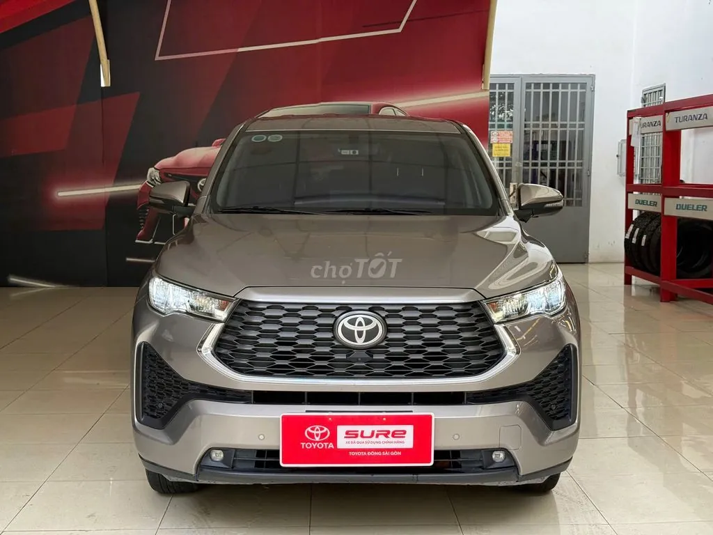 Toyota Innova 2024 photo 2