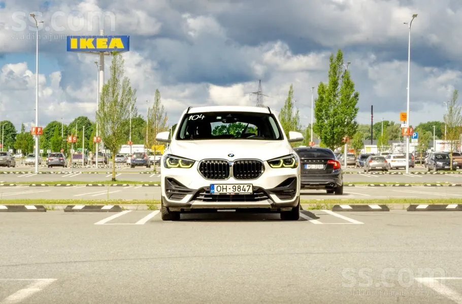 BMW X1 2021 photo 3