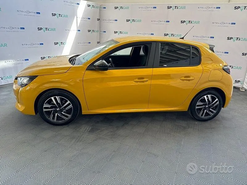 Peugeot 208 2023 photo 2