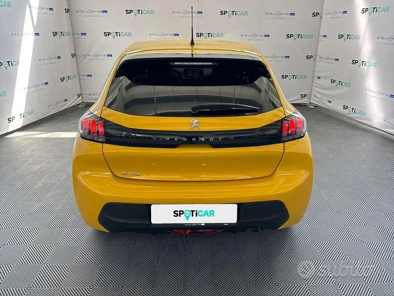 Peugeot 208 2023 photo 4