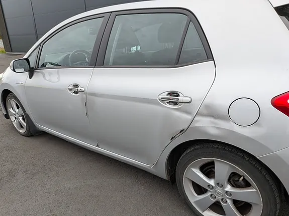 Toyota Auris 2010 photo 4