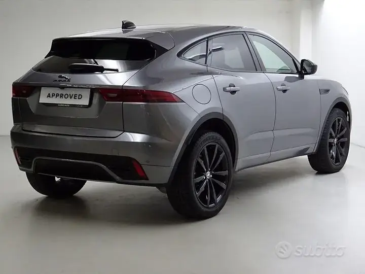 Jaguar E-Pace 2024 photo 2