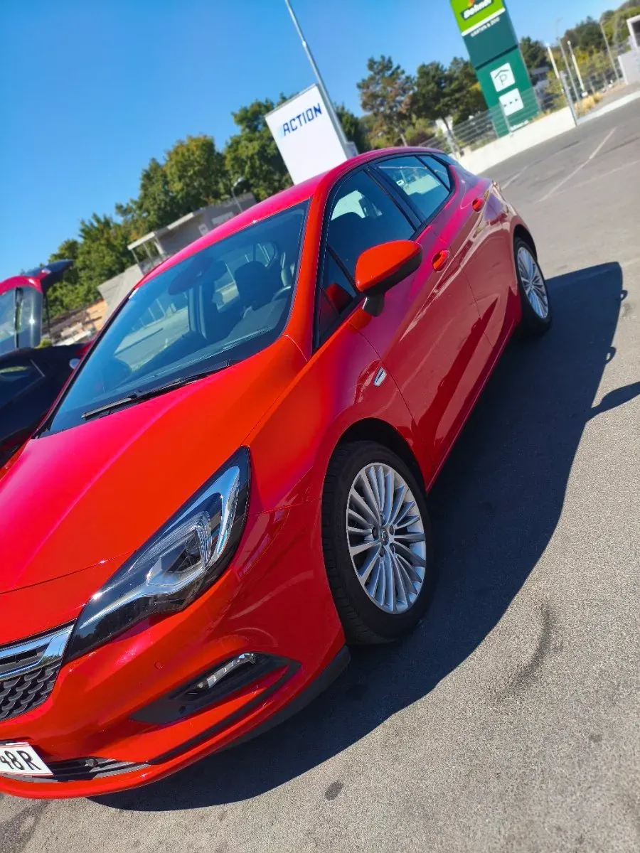 Opel Astra 2015 photo 2