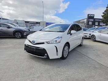 Toyota Prius 2015 photo 2