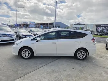 Toyota Prius 2015 photo 5