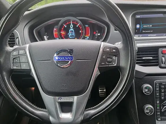 Volvo V40 2014 photo 5
