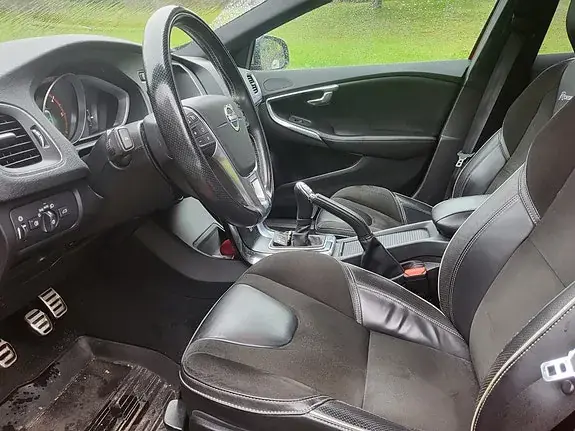 Volvo V40 2014 photo 4