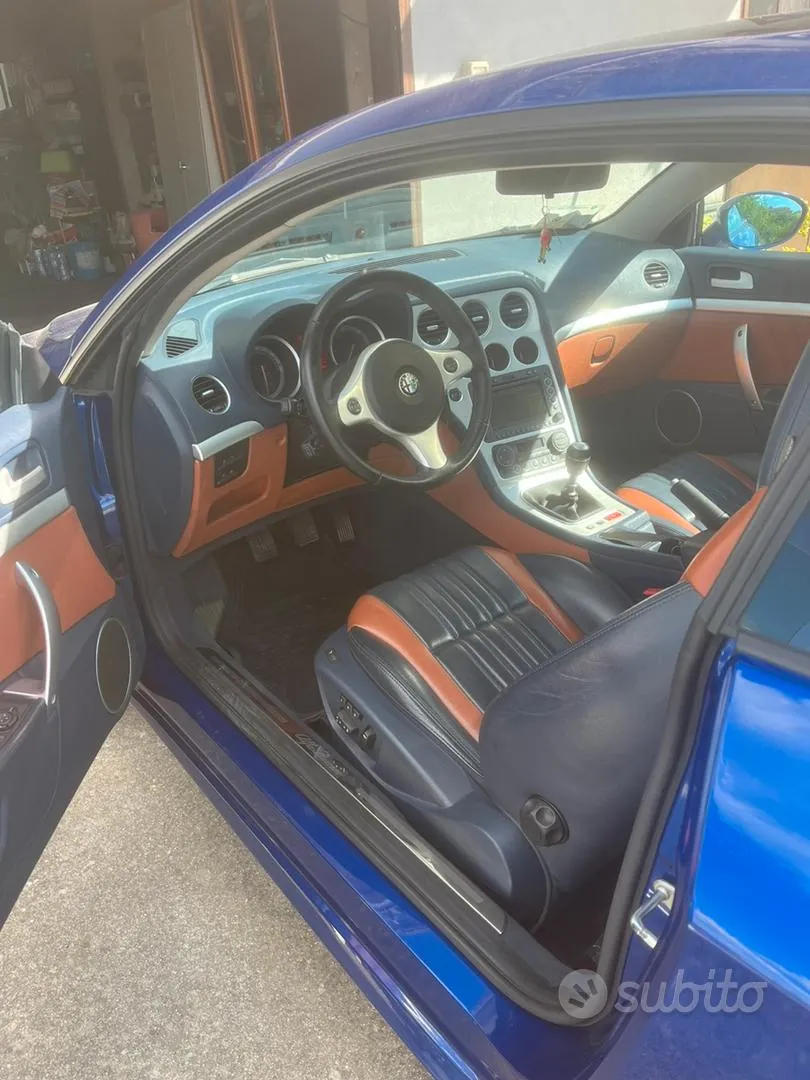 Alfa Romeo Brera 2007 photo 4