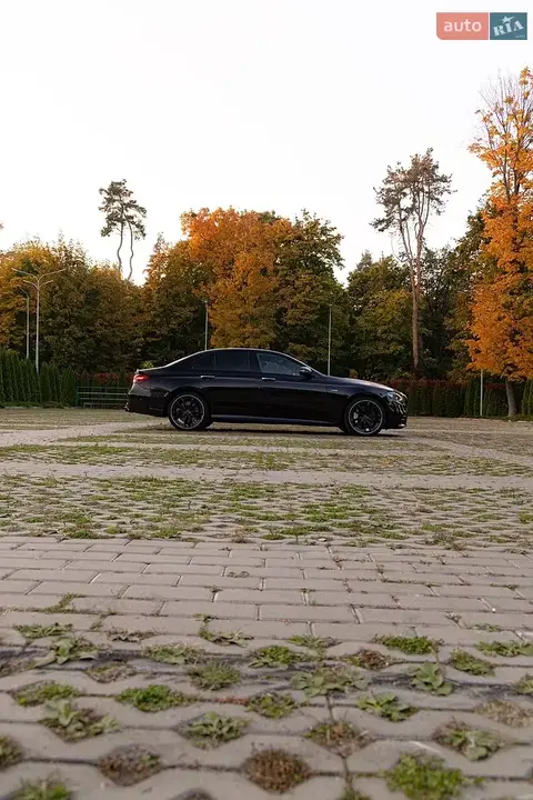 Mercedes-Benz E-Class 2021 photo 4