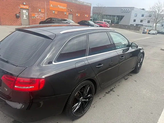 Audi A4 2012 photo 3